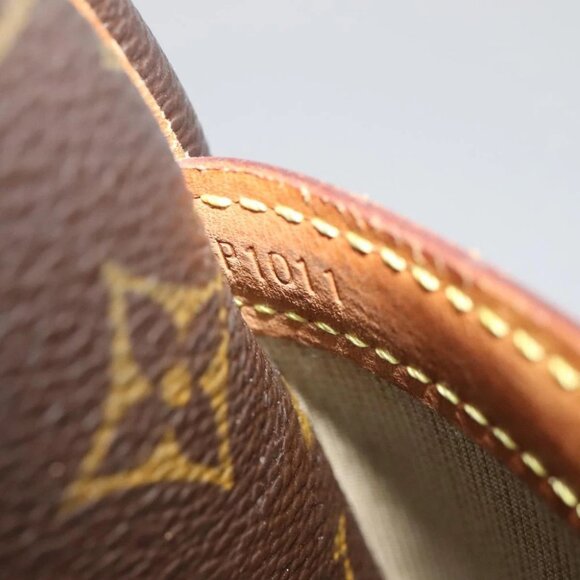 LOUIS VUITTON Monogram Reporter PM Shoulder Bag